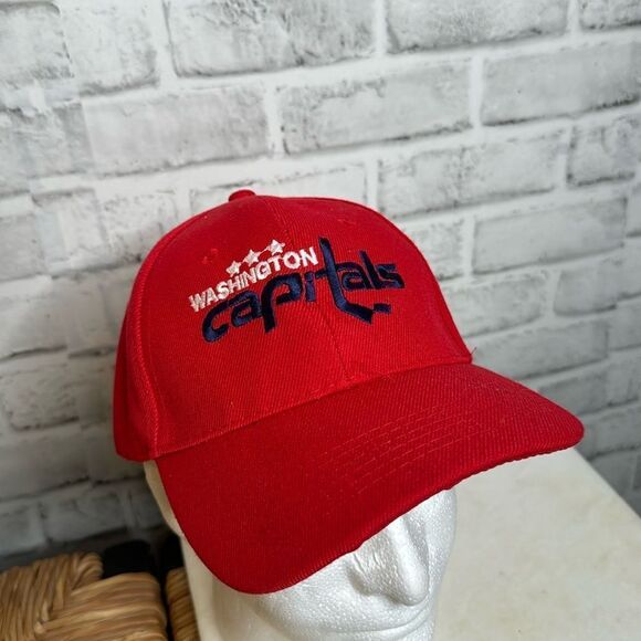 Washington Capitals Hockey Embroidered Hat, Wool - Picture 1 of 5